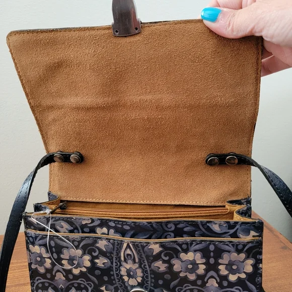 NWT Patricia Nash Laurentina Italian Folklore Blue Floral Print Leather Purse - Picture 6 of 16